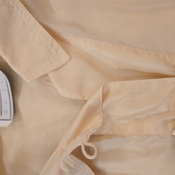 Vintage 100% Silk Short Sleeve Japenese Button Down Shirt Womens Medium Cream - Picture 8 of 9
